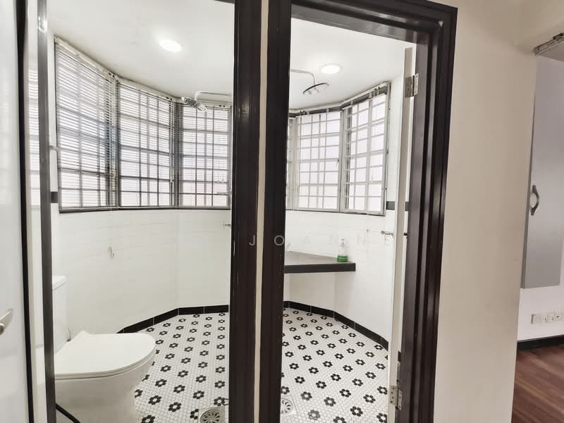 2-storey Terraced House for Rent in SS7 (Petaling Jaya) - Lee Joanne - Bathroom - PropertyGuru.com.my