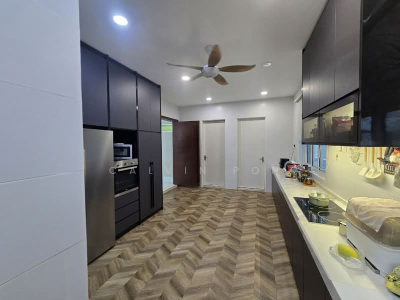 Rumah Banglo untuk Dijual di Taman Bukit Suria II (Cheras) - Calvin Poh - Kitchen - PropertyGuru.com.my