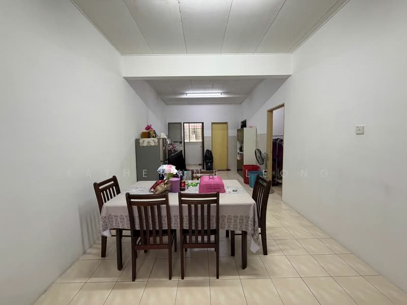 Townhouse for Sale in Rawang (Selangor) - Katherine Leong - Dining Room - PropertyGuru.com.my