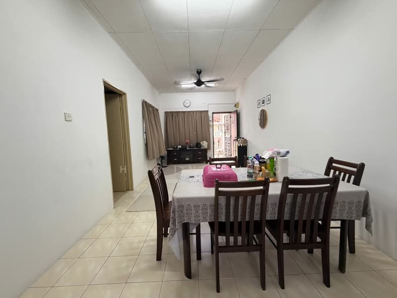 Townhouse for Sale in Rawang (Selangor) - Katherine Leong - Dining Room - PropertyGuru.com.my