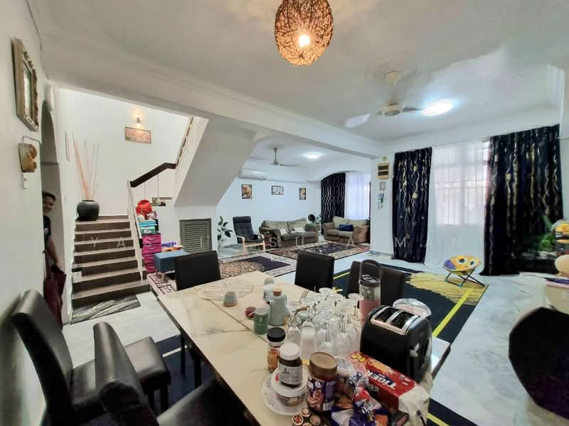 2-storey Terraced House for Sale in TTDI Jaya (Shah Alam) - Yasmin Sulaiman - Living Room - PropertyGuru.com.my
