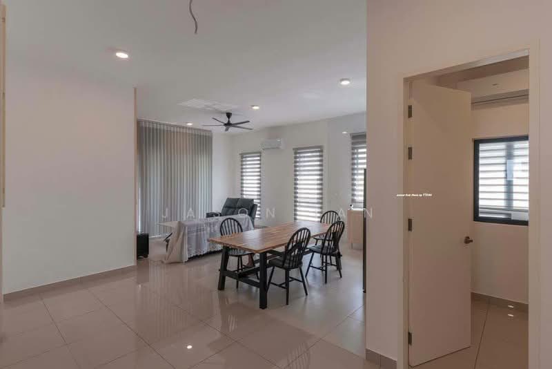 Townhouse for Rent in Eco Ardence (Setia Alam) - Jason Tan - Living Room - PropertyGuru.com.my