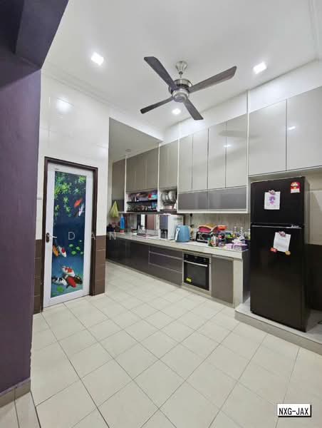 Semi-Detached House for Sale in Taman Sejahtera (Klang) - Daniel Kok - Kitchen - PropertyGuru.com.my