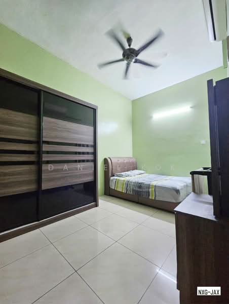 Semi-Detached House for Sale in Taman Sejahtera (Klang) - Daniel Kok - Bedroom - PropertyGuru.com.my