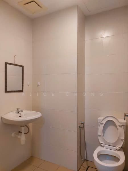 Service Residence for Sale at Pacific 63 - Alice Chong - Bathroom - PropertyGuru.com.my
