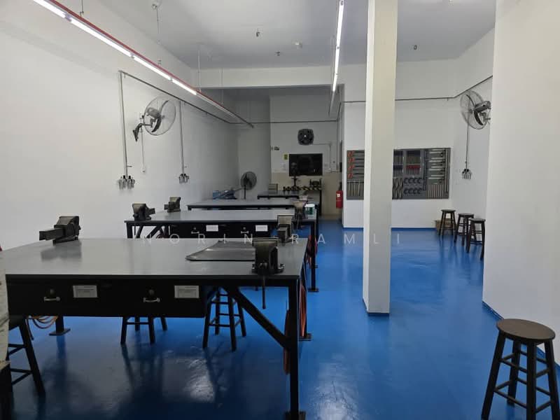 Shop / Office for Sale in Denai Alam (Shah Alam) - Norin Ramli - Interior - PropertyGuru.com.my