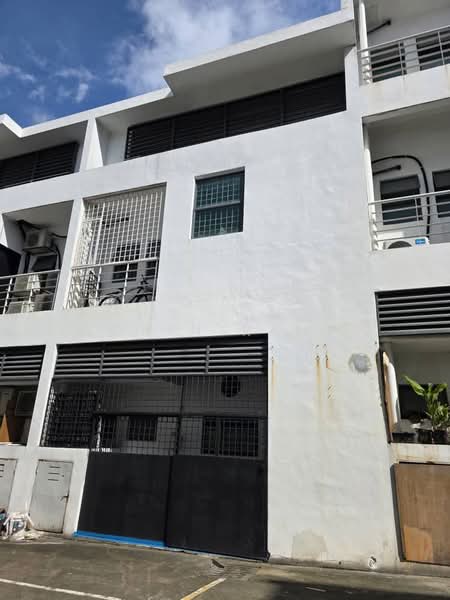 Shop / Office for Sale in Denai Alam (Shah Alam) - Norin Ramli - Exterior - PropertyGuru.com.my