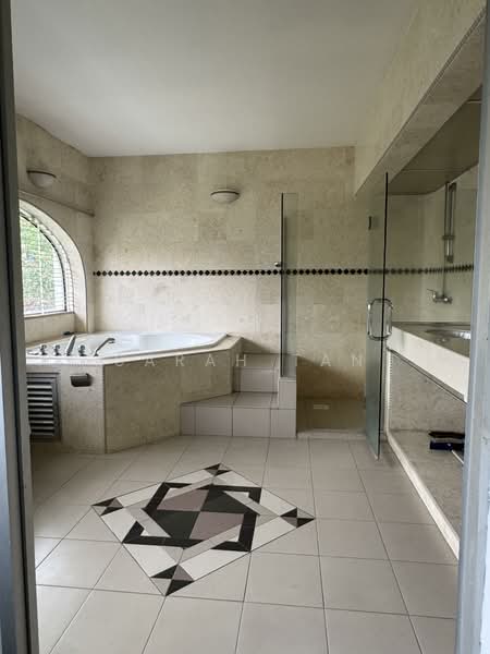 Bungalow for Sale in Taman Bukit Pantai (Bangsar) - Sarah Tan - Bathroom - PropertyGuru.com.my