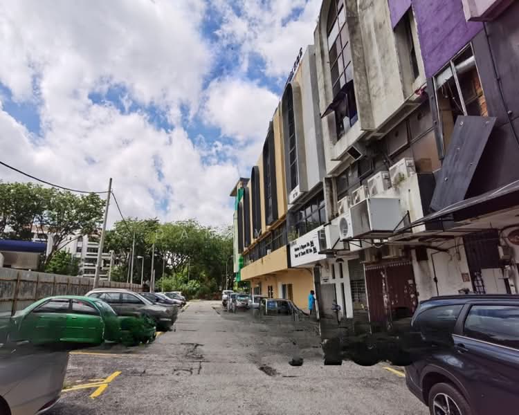 Shop / Office for Sale in Taman Shamelin Perkasa (Cheras) - Danny Lee - Exterior - PropertyGuru.com.my