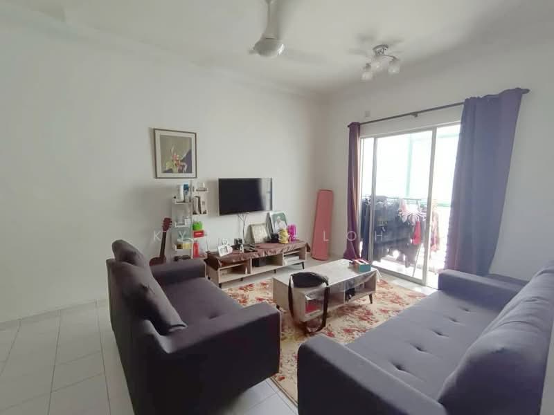 Pangsapuri untuk Dijual di Taman Larkin Idaman Plot C - Kyoris Loh - Living Room - PropertyGuru.com.my