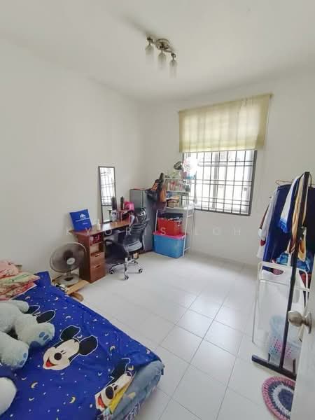 Pangsapuri untuk Dijual di Taman Larkin Idaman Plot C - Kyoris Loh - Bedroom - PropertyGuru.com.my