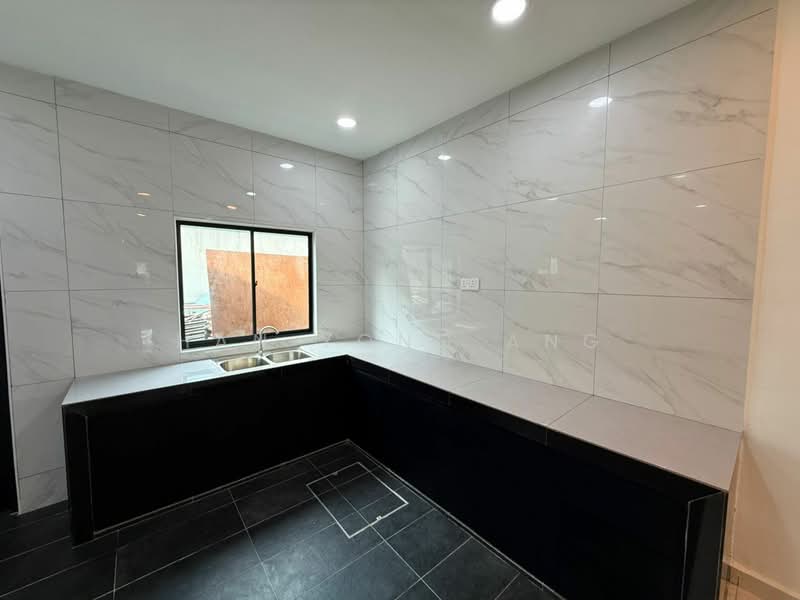2-storey Terraced House for Sale in Taman Sri Skudai (Skudai) - Han Yong Ang - Kitchen - PropertyGuru.com.my