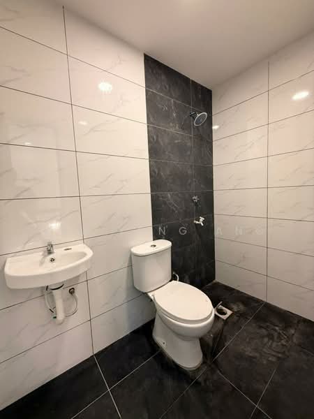 2-storey Terraced House for Sale in Taman Sri Skudai (Skudai) - Han Yong Ang - Bathroom - PropertyGuru.com.my