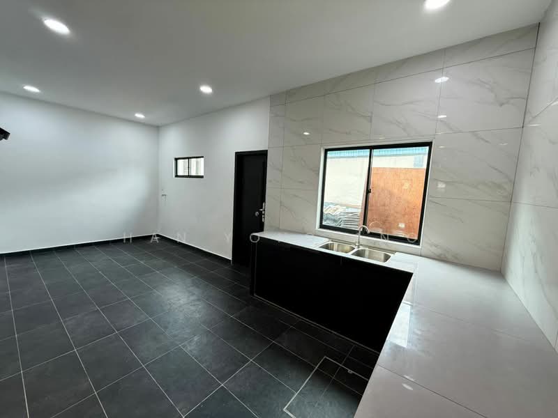2-storey Terraced House for Sale in Taman Sri Skudai (Skudai) - Han Yong Ang - Kitchen - PropertyGuru.com.my