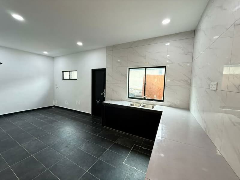 2-storey Terraced House for Sale in Taman Sri Skudai (Skudai) - Han Yong Ang - Kitchen - PropertyGuru.com.my