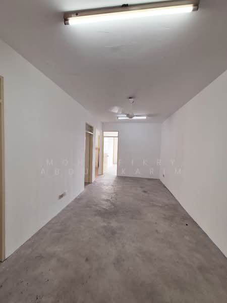 Apartment for Sale at Mentari Court - Mohd Fikry Abdul Karim - Interior - PropertyGuru.com.my