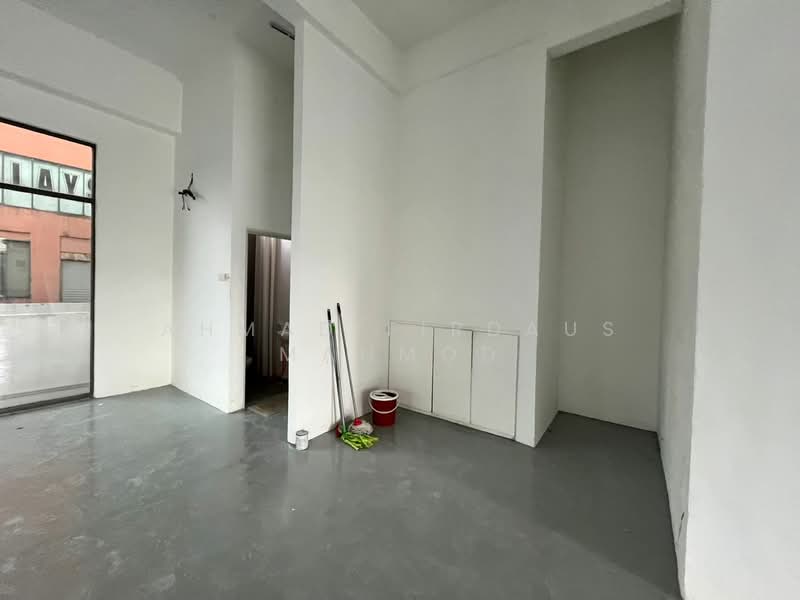 Shop / Office for Sale in Ampang (Selangor) - Ahmad Firdaus Mahmod - Interior - PropertyGuru.com.my