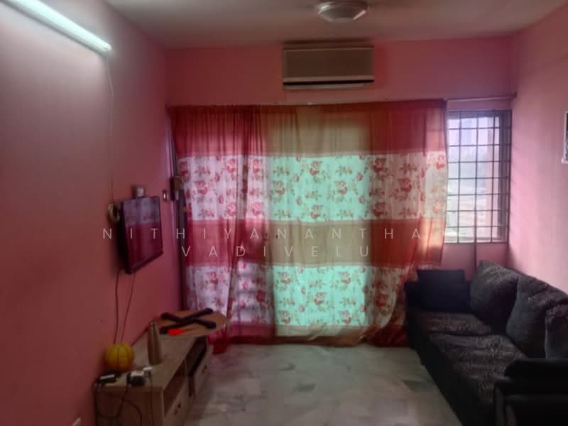 Kondominium untuk Disewa di Palm Court Condominium - Nithiyananthan Vadivelu - Living Room - PropertyGuru.com.my