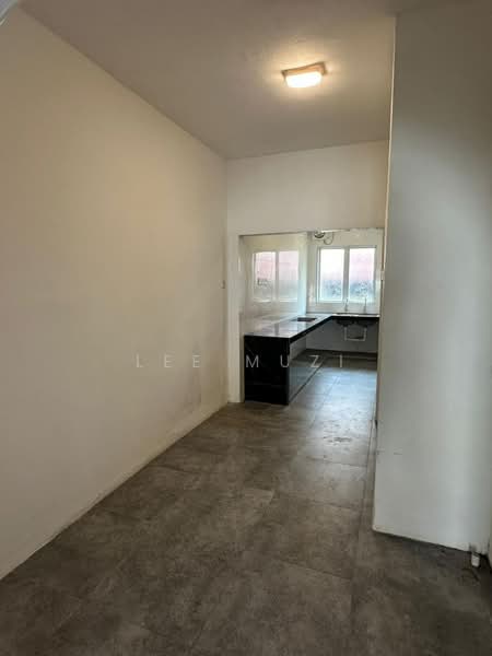 2-storey Terraced House for Sale in Taman Cempaka (Ipoh) - Lee Muzi - Kitchen - PropertyGuru.com.my