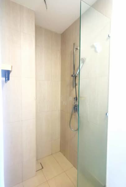 Service Residence for Sale at Lumi Tropicana - Valerie Tang - Bathroom - PropertyGuru.com.my