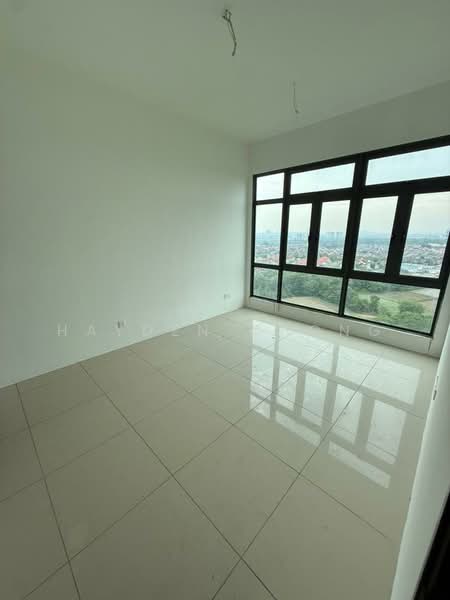 Service Residence for Sale at 8Scape Residence @ Sutera - Hayden Chong - View - PropertyGuru.com.my