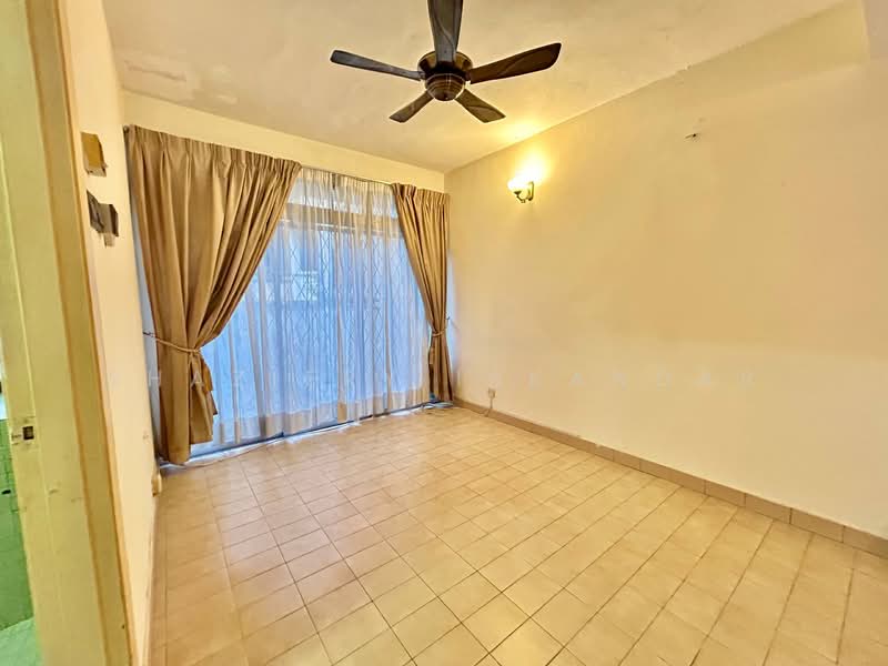 2-storey Terraced House for Rent in Ampang (Selangor) - Shaziery Iskandar - Living Room - PropertyGuru.com.my