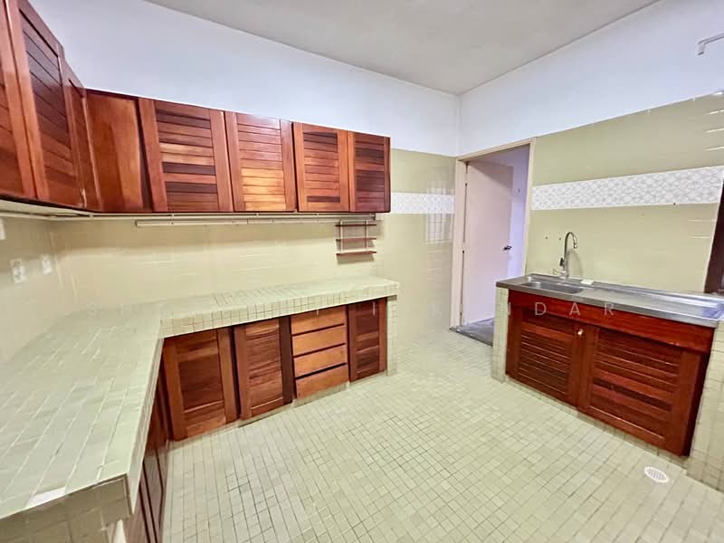 2-storey Terraced House for Rent in Ampang (Selangor) - Shaziery Iskandar - Kitchen - PropertyGuru.com.my