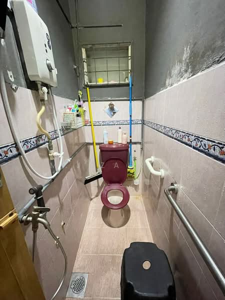 Rumah Teres 2 Tingkat untuk Dijual di Seksyen 5 Wangsa Maju (Wangsa Maju) - M.J Zairin - Bathroom - PropertyGuru.com.my