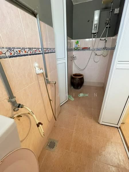 Rumah Teres 2 Tingkat untuk Dijual di Seksyen 5 Wangsa Maju (Wangsa Maju) - M.J Zairin - Bathroom - PropertyGuru.com.my