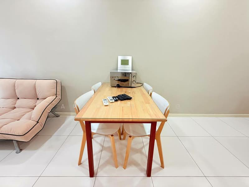 Pangsapuri untuk Dijual di Impiana - Anson Hiong - Dining Room - PropertyGuru.com.my