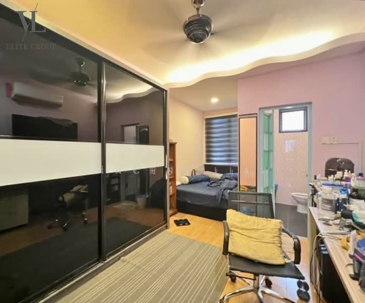 2-storey Terraced House for Sale in Bayu Damansara (Petaling Jaya) - Vincent Liaw - Bedroom - PropertyGuru.com.my