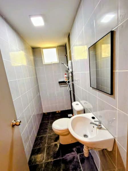 Pangsapuri untuk Disewa di Idaman Melur @ Cybersouth - Rohani Daud - Bathroom - PropertyGuru.com.my