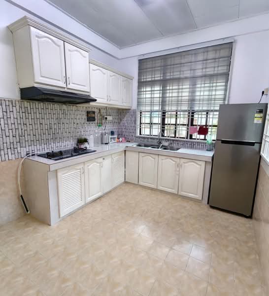 Bungalow for Sale in Kuala Terengganu (Terengganu) - Madam Lolaliza - Kitchen - PropertyGuru.com.my