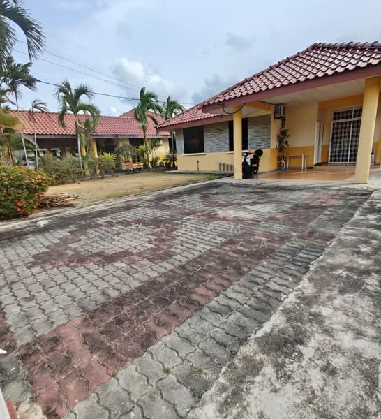 Bungalow for Sale in Kuala Terengganu (Terengganu) - Madam Lolaliza - Exterior - PropertyGuru.com.my