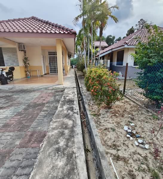 Bungalow for Sale in Kuala Terengganu (Terengganu) - Madam Lolaliza - Exterior - PropertyGuru.com.my