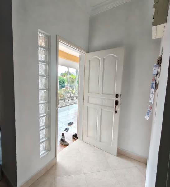 Bungalow for Sale in Kuala Terengganu (Terengganu) - Madam Lolaliza - Entrance - PropertyGuru.com.my