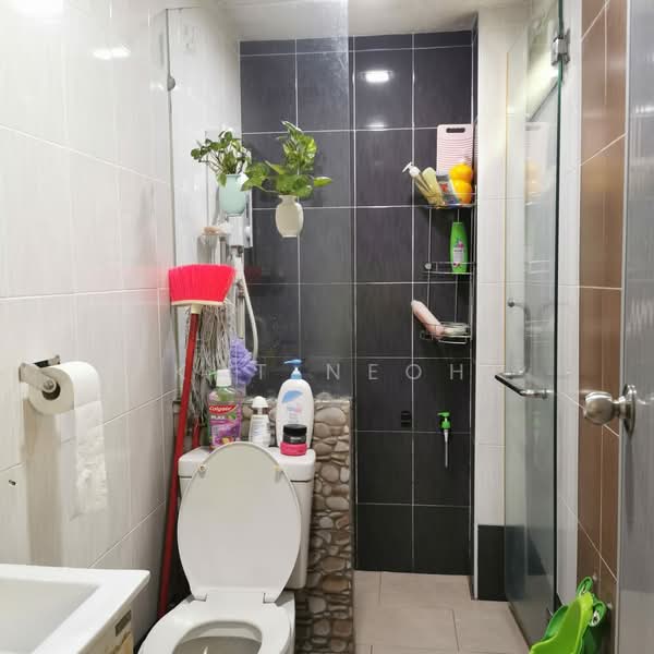 2-storey Terraced House for Sale in Taman Bukit Mayang Emas (Petaling Jaya) - KAT NEOH - Bathroom - PropertyGuru.com.my