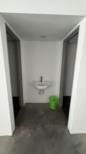 Other Property for Rent in Bandar Baru Permas Jaya (Permas Jaya) - Lilara Tiew - Corridor - PropertyGuru.com.my