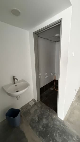 Other Property for Rent in Bandar Baru Permas Jaya (Permas Jaya) - Lilara Tiew - Bathroom - PropertyGuru.com.my