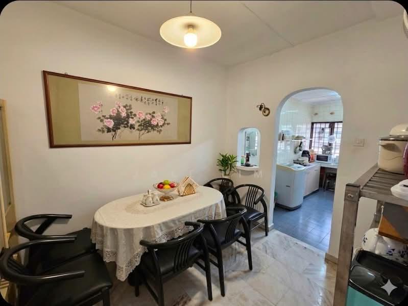 2-storey Terraced House for Sale in Taman Serdang Raya (Seri Kembangan) - Jake Lim - Kitchen - PropertyGuru.com.my