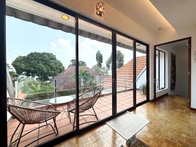 Rumah Banglo untuk Dijual di Tanjung Gemok (Port Dickson) - Rafedah Binti Abdul Aziz - Balcony - PropertyGuru.com.my