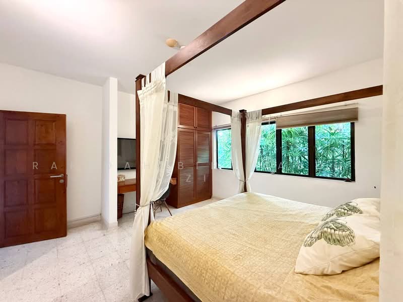 Rumah Banglo untuk Dijual di Tanjung Gemok (Port Dickson) - Rafedah Binti Abdul Aziz - Bedroom - PropertyGuru.com.my