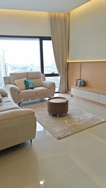Service Residence for Rent at Sapphire Paradigm - Zac Zairi - Living Room - PropertyGuru.com.my
