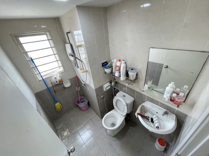 Kondominium untuk Dijual di Selayang Point - MY Loh - Bathroom - PropertyGuru.com.my