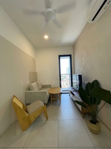 Kondominium untuk Dijual di 22 Macalisterz - Shirley Teh - Living Room - PropertyGuru.com.my