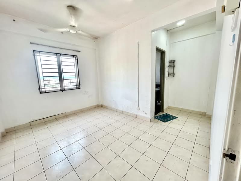 Kondominium untuk Dijual di Pangsapuri Saujana Gombak - Zulhaikal Asmadee - Interior - PropertyGuru.com.my