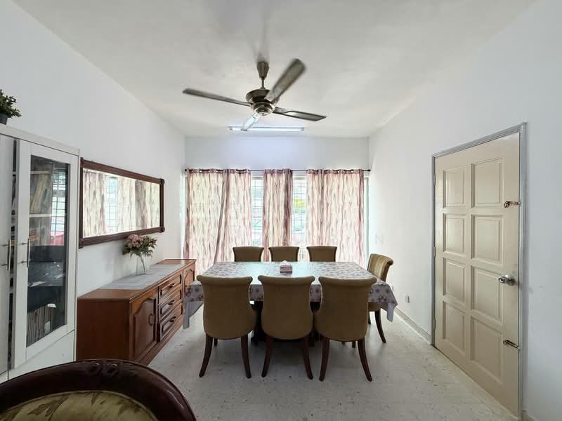 2-storey Terraced House for Sale in Taman Kelab Ukay (Ulu Kelang) - M.J Zairin - Dining Room - PropertyGuru.com.my
