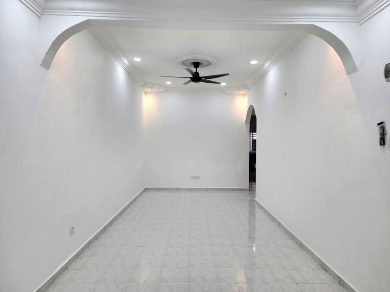 Rumah Teres 1 Tingkat untuk Dijual di Taman Kota Masai (Pasir Gudang) - Caleb Yeo - Living Room - PropertyGuru.com.my