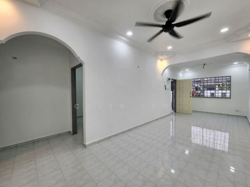 Rumah Teres 1 Tingkat untuk Dijual di Taman Kota Masai (Pasir Gudang) - Caleb Yeo - Living Room - PropertyGuru.com.my