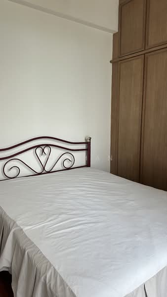 Condominium for Sale at Ocean Palms Condominium - NS Han - Bedroom - PropertyGuru.com.my